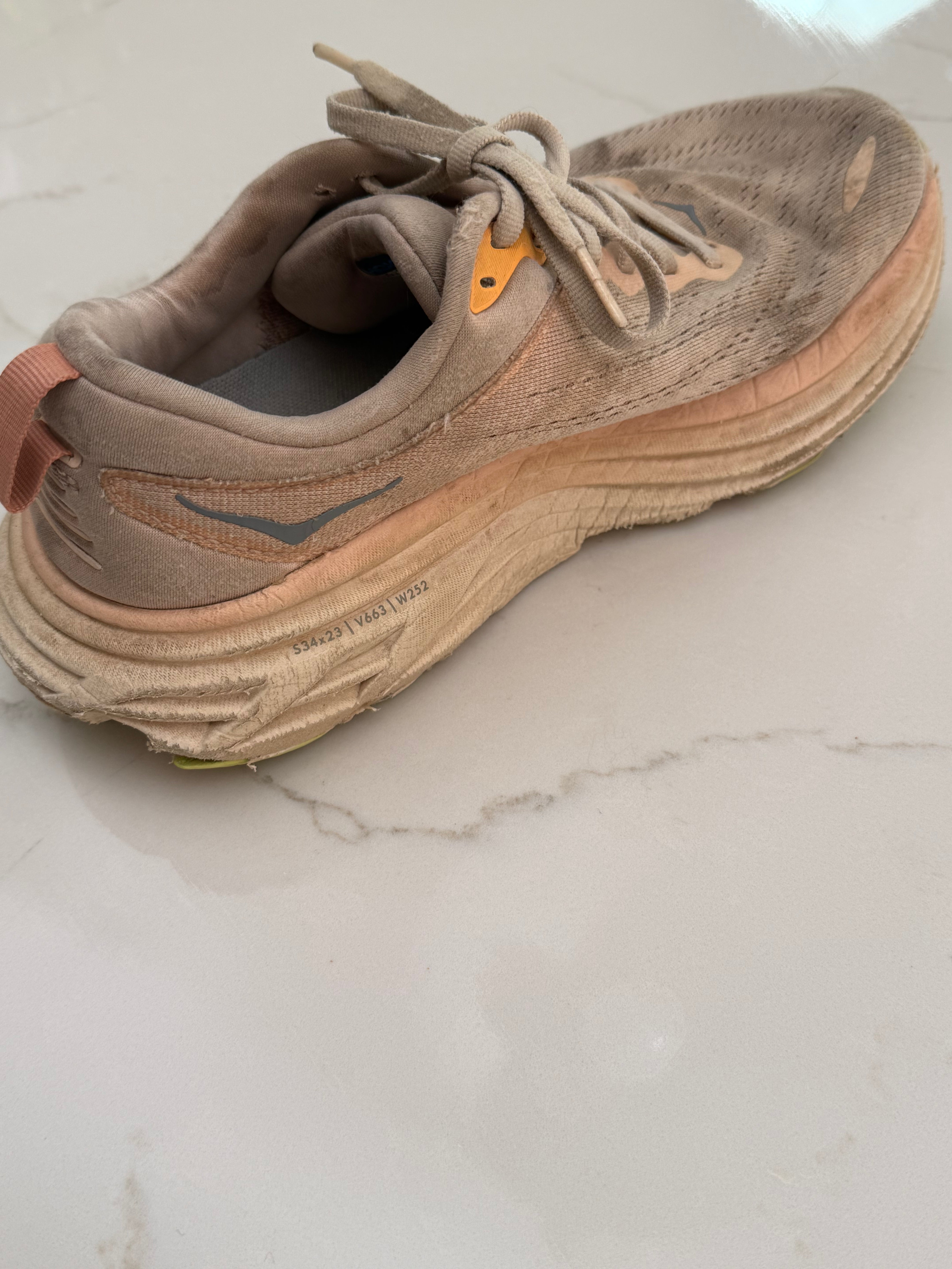 How to Remove Stubborn Stains From Sneakers